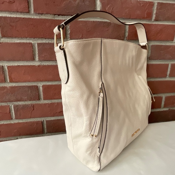 NWT Michael Kors Evie Light Cream Leather Hobo Shoulder Bag NEW - Picture 2 of 16